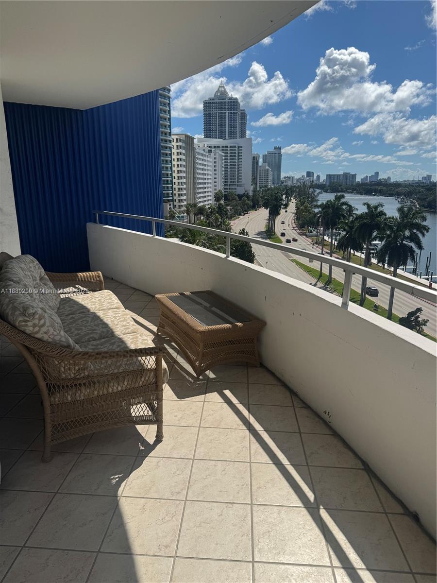 5151 Collins Avenue, Unit 923 Miami Beach, FL 33140 - Photo 16 of 32 a view of a terrace