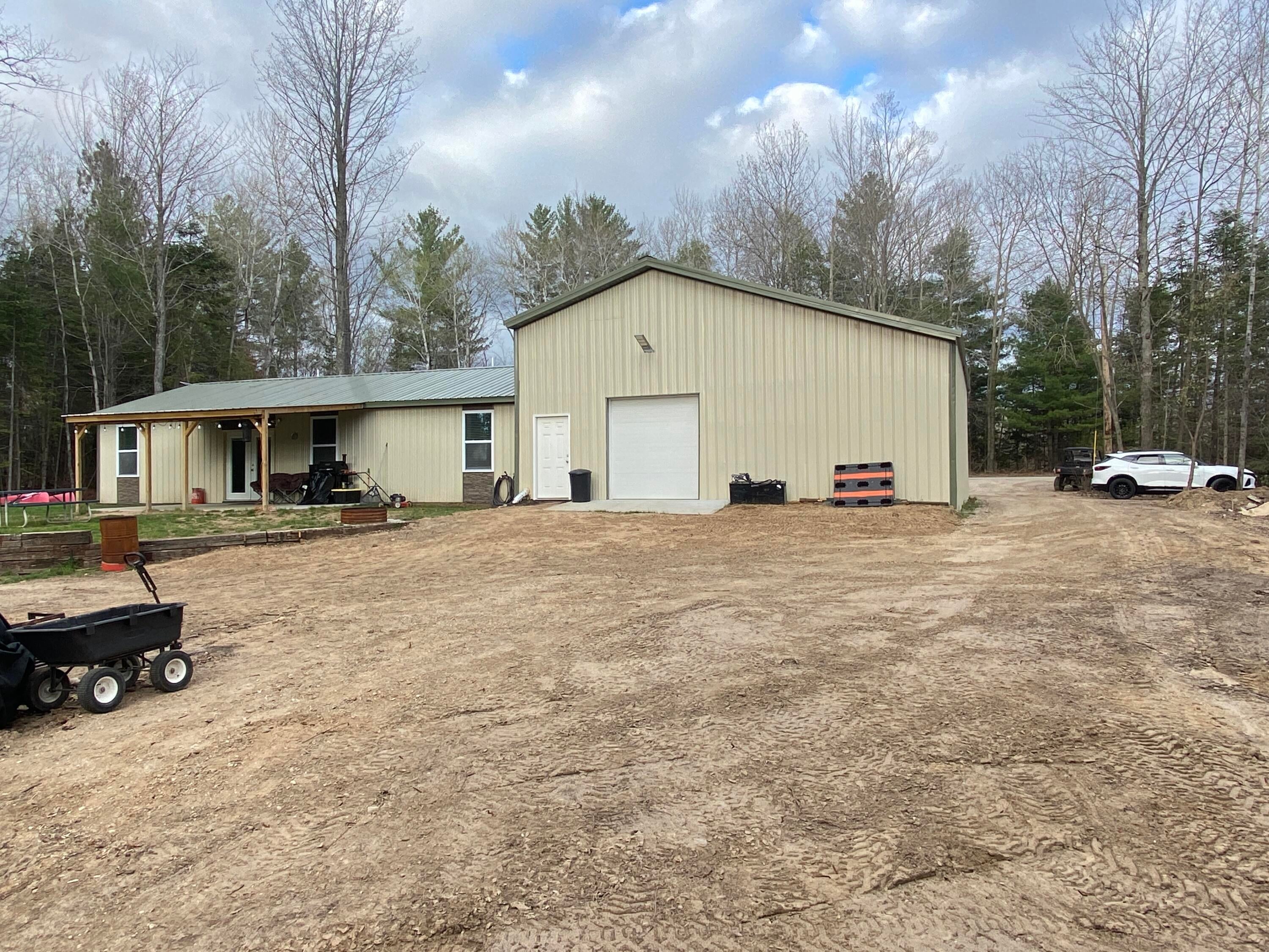 1449 North Roscommon Road Roscommon, MI 48653 - Photo 59 of 83 Gallery Image 59