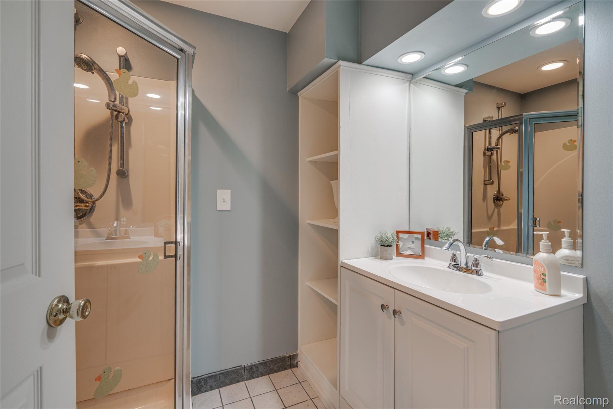 8960 Michigamme Road Clarkston, MI 48348 - Photo 32 of 38 Michigamme-35.jpg