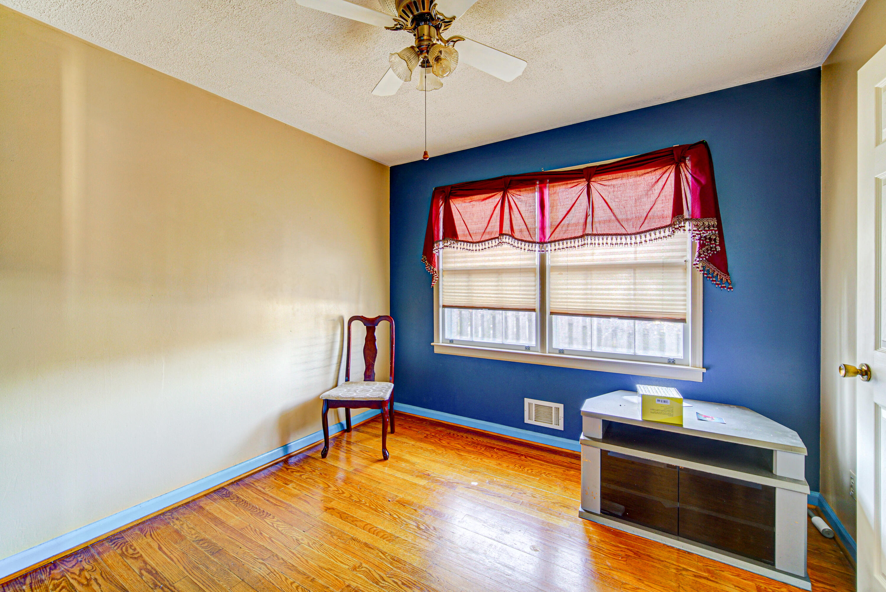 226 Thread Needle Road East Augusta, GA 30907 - Photo 12 of 33 2nd Bedroom