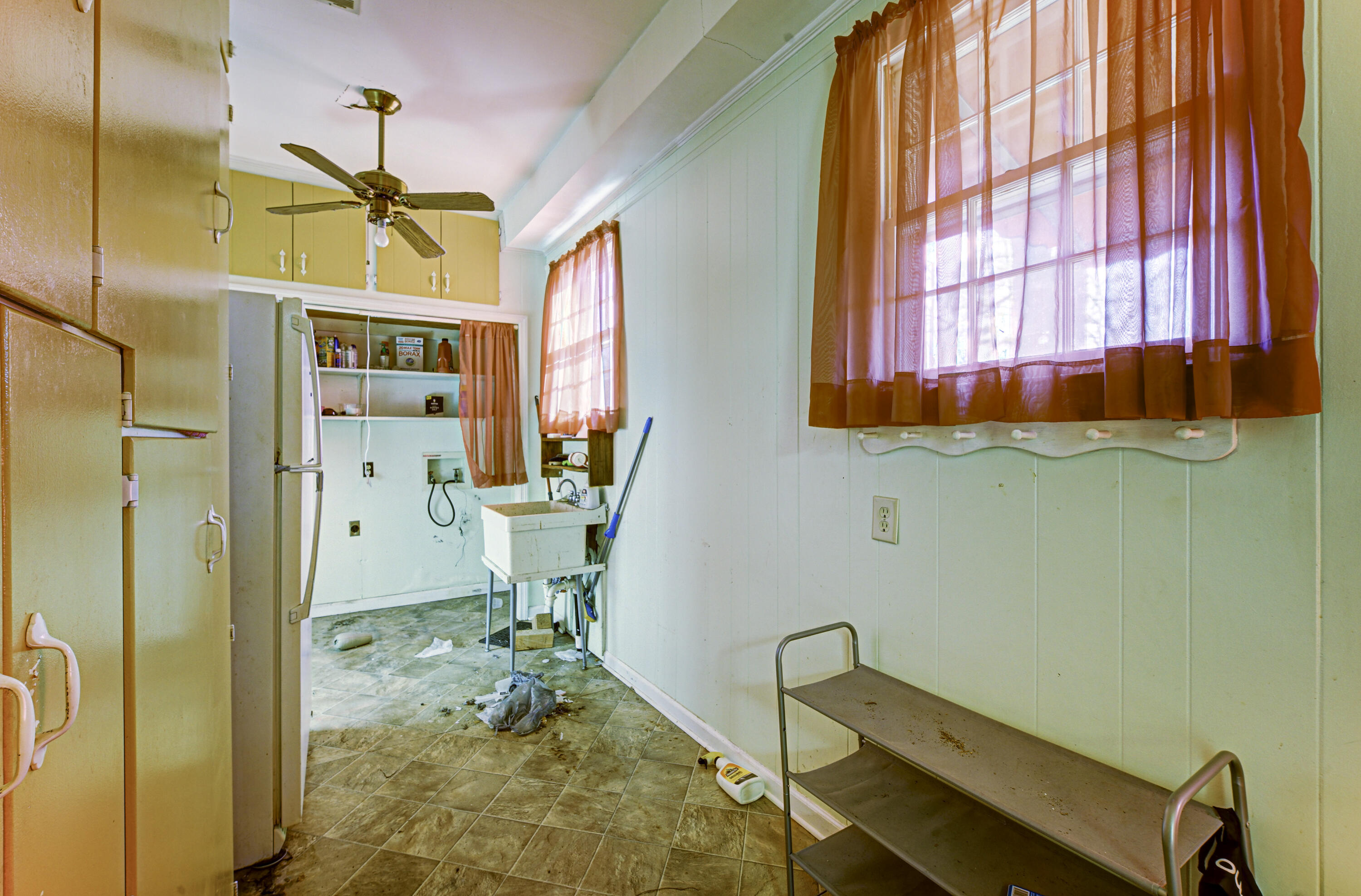 226 Thread Needle Road East Augusta, GA 30907 - Photo 22 of 33 Laundry Room Entry