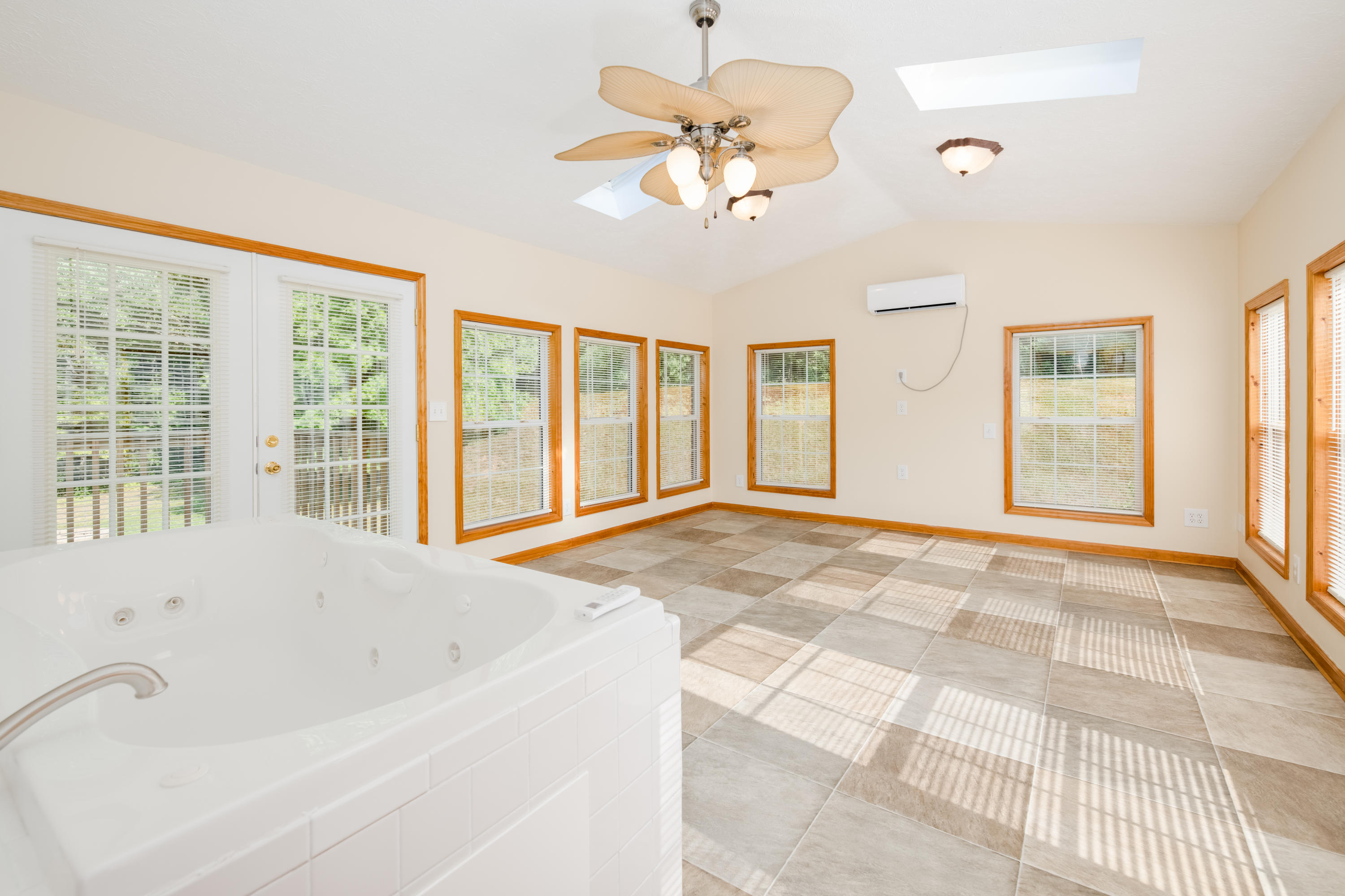 496 Monroe Road Luttrell, TN 37779 - Photo 13 of 39 _DSC9852-Edit