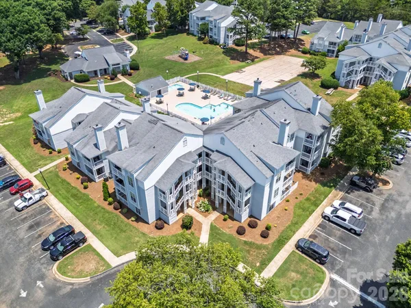 $169,900 | 11 Hamiltons Bay Court, Clover, SC 29710