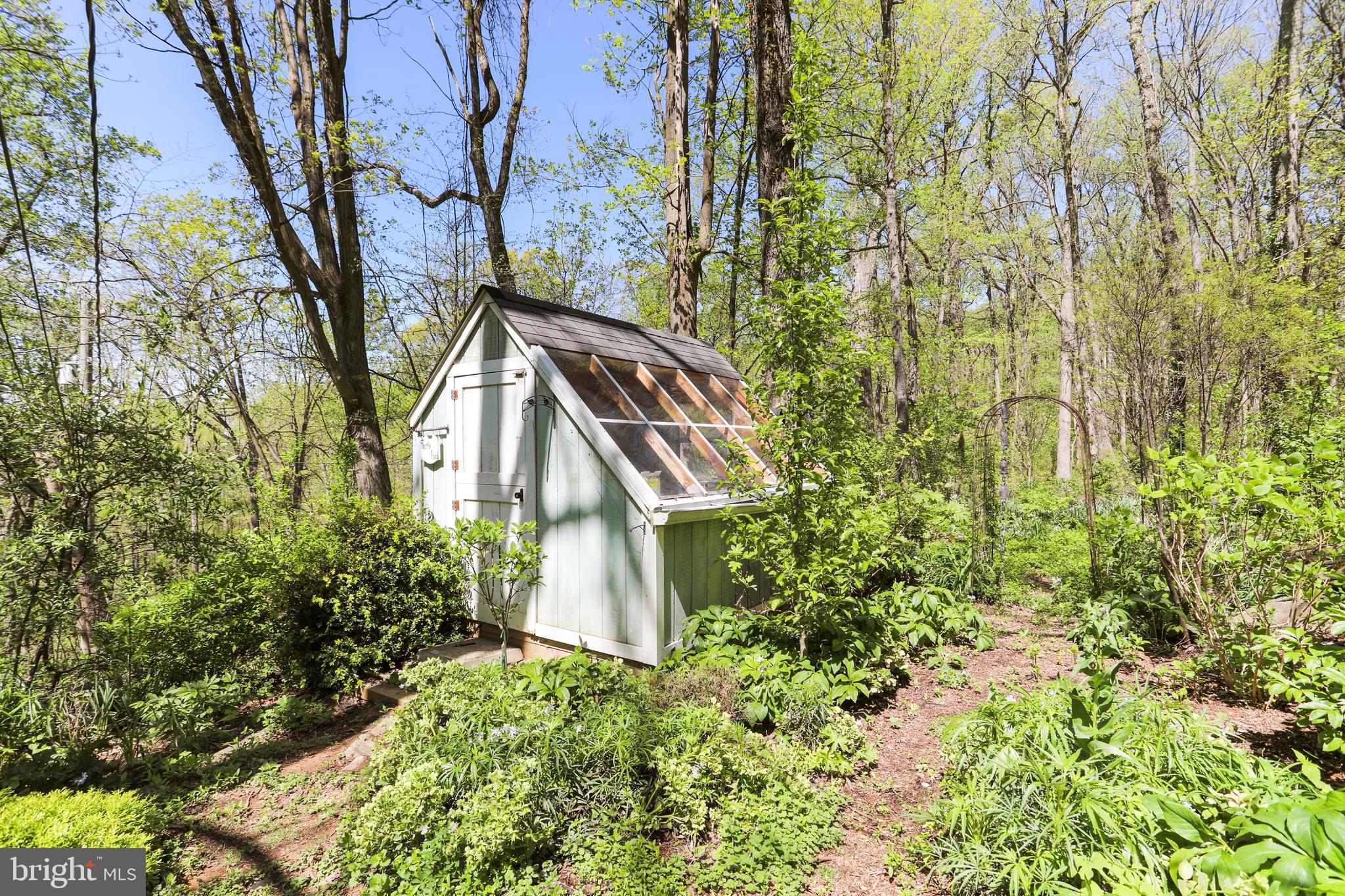 610 Wilderness Road Linden, VA 22642 - Photo 49 of 68 Greenhouse