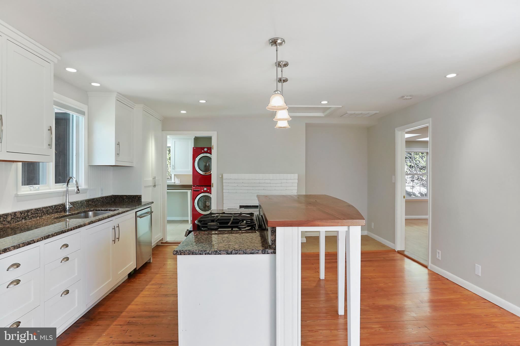 610 Wilderness Road Linden, VA 22642 - Photo 6 of 68 Custom kitchen