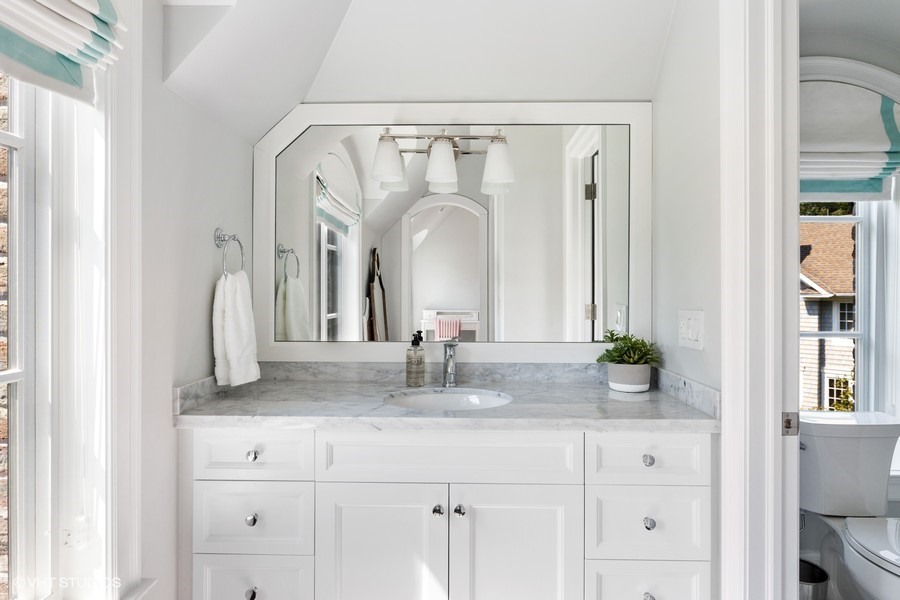 23 Old Green Bay Road Winnetka, IL 60093 - Photo 26 of 43