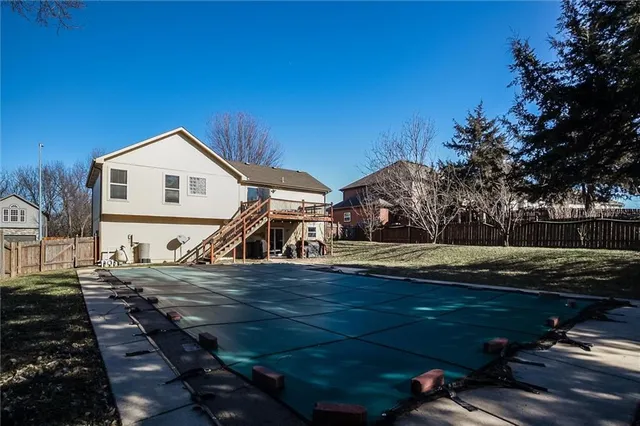 $350,000 | 918 South 17th Street, Leavenworth, KS 66048