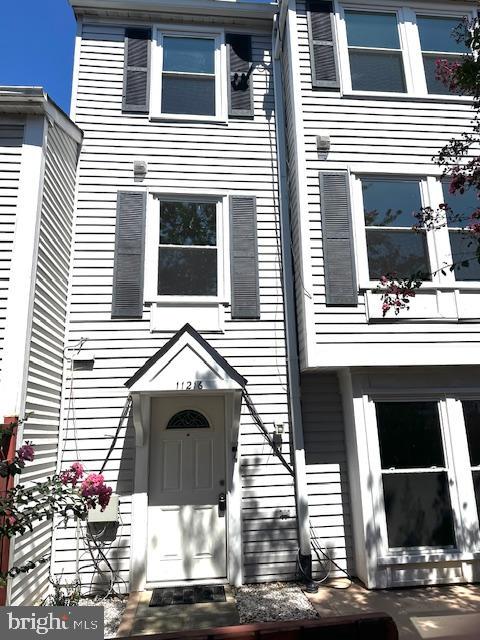 11216 Legato Way Silver Spring, MD 20901 - Photo 1 of 25 Gallery Image 1