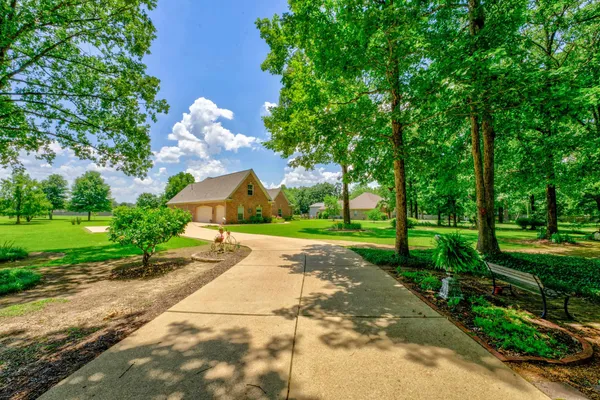 $549,900 | 290 Sellers Drive, Oakland, TN 38060