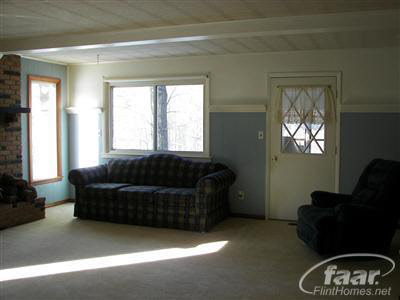 3175 Flint River Road Columbiaville, MI 48421 - Photo 12 of 23 20252509-11.JPG