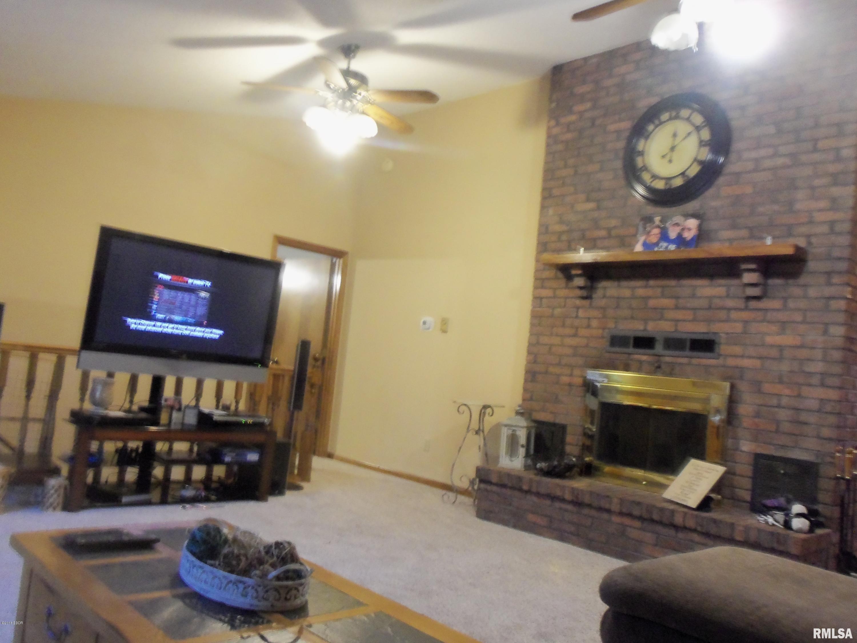 7106 Minier Road Benton, IL 62812 - Photo 8 of 38 Gallery Image 8