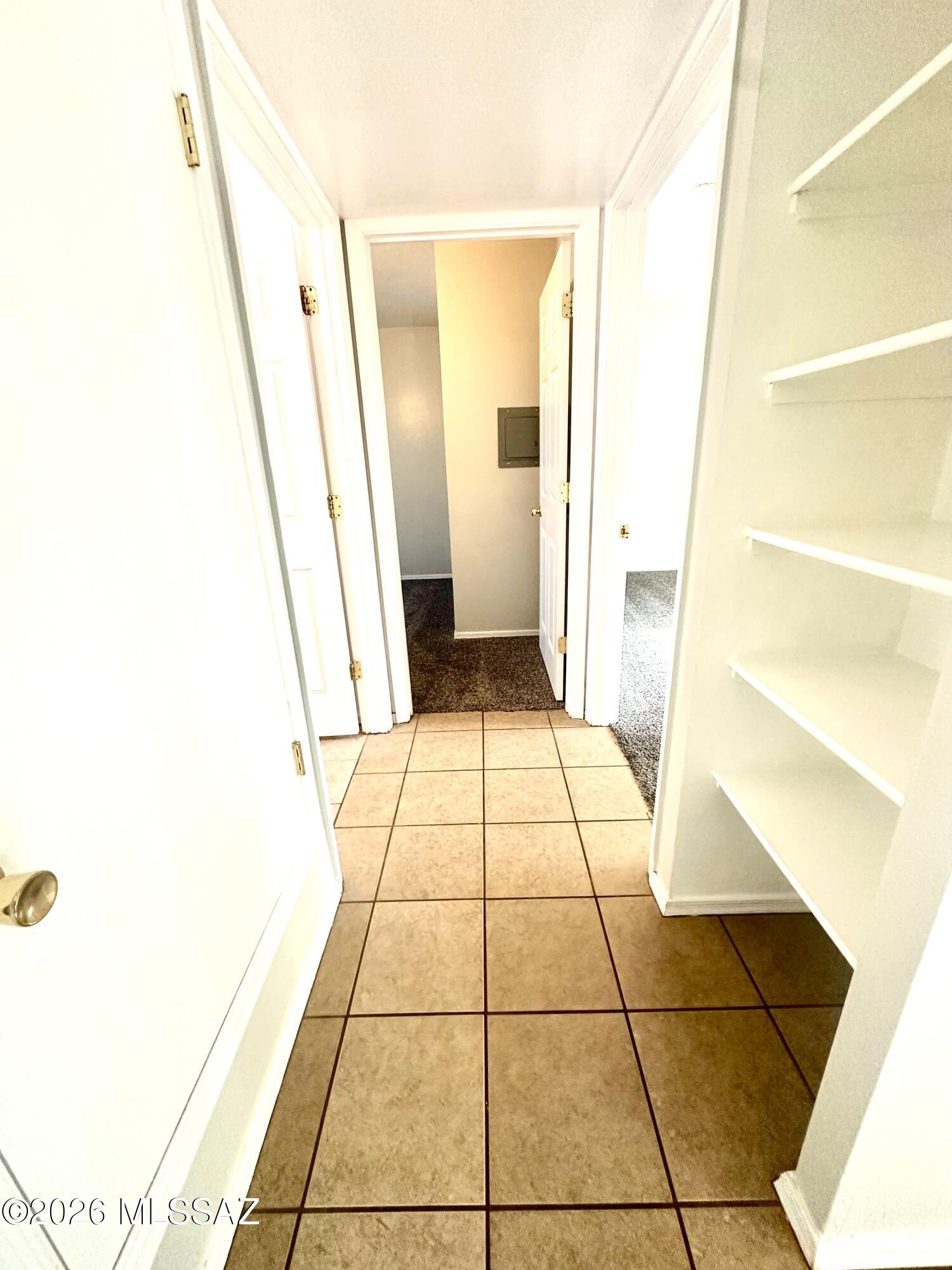 350 North Silverbell Road, Unit 94 Tucson, AZ 85745 - Photo 7 of 22 Hall