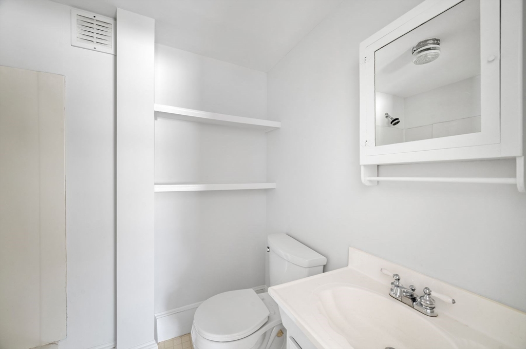 1068 Main Street, Unit 1068 Wakefield, MA 01880 - Photo 10 of 19