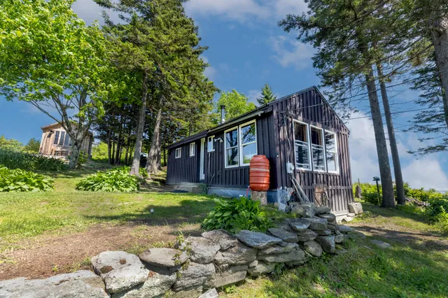 $1,100,000 | Undisclosed Address, Searsport, ME 04974