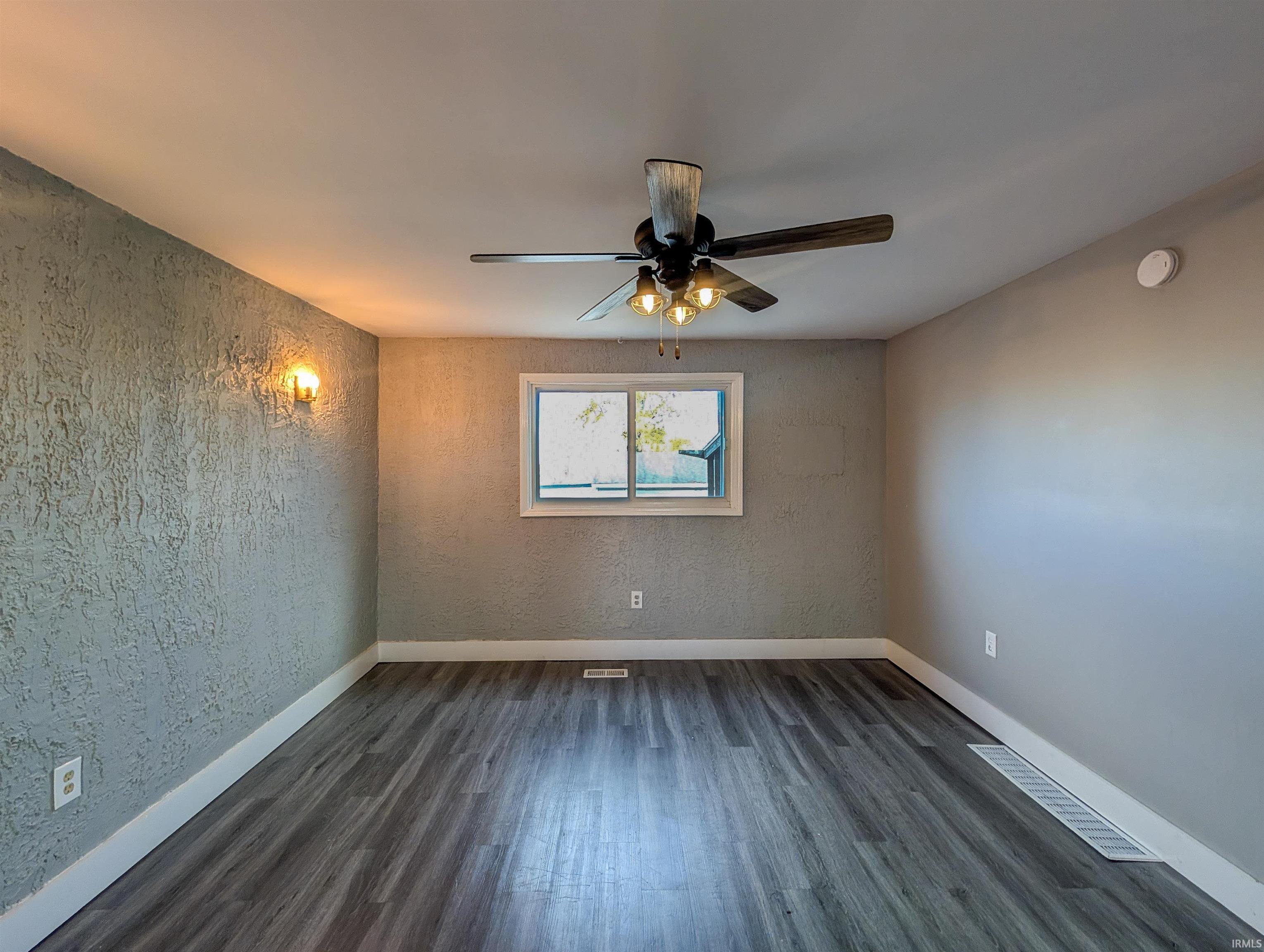 1700 S Road Garrett, IN 46738 - Photo 4 of 33 Gallery Image 4