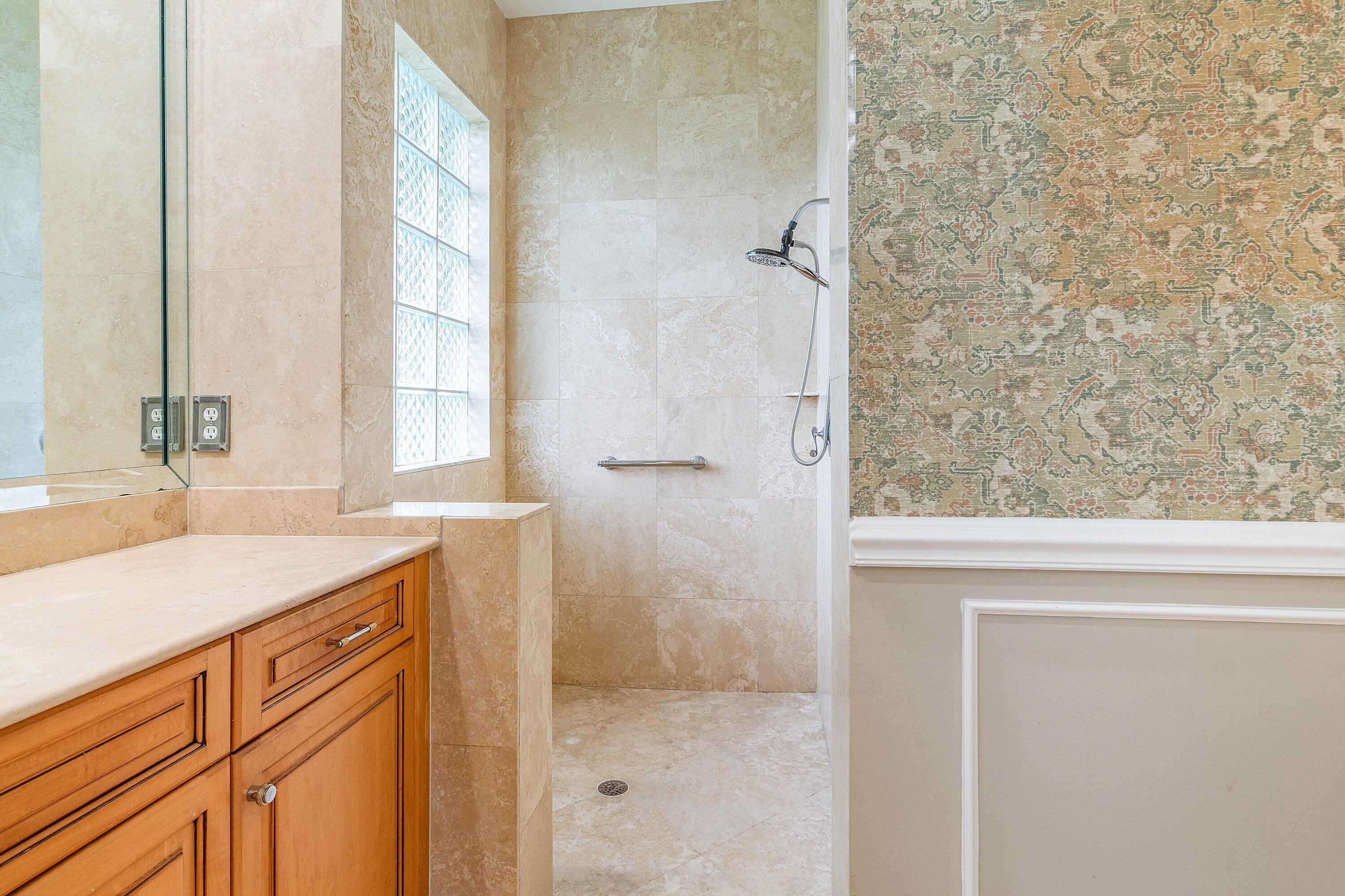 7077 Vía Mediterrania Boca Raton, FL 33433 - Photo 32 of 74 021-7077ViaMediterrania-BocaRaton-FL-334