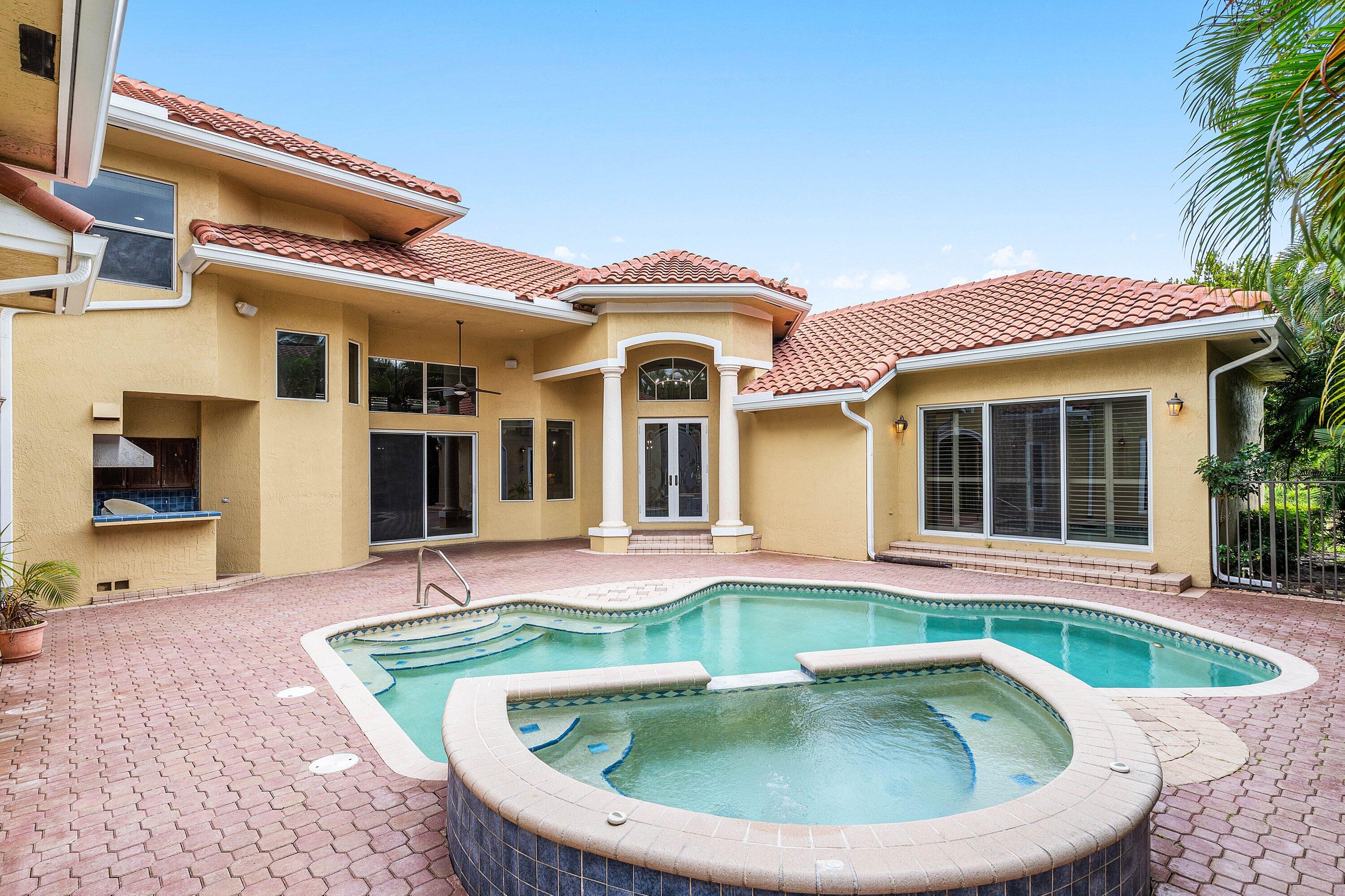 7077 Vía Mediterrania Boca Raton, FL 33433 - Photo 52 of 74 042-7077ViaMediterrania-BocaRaton-FL-334