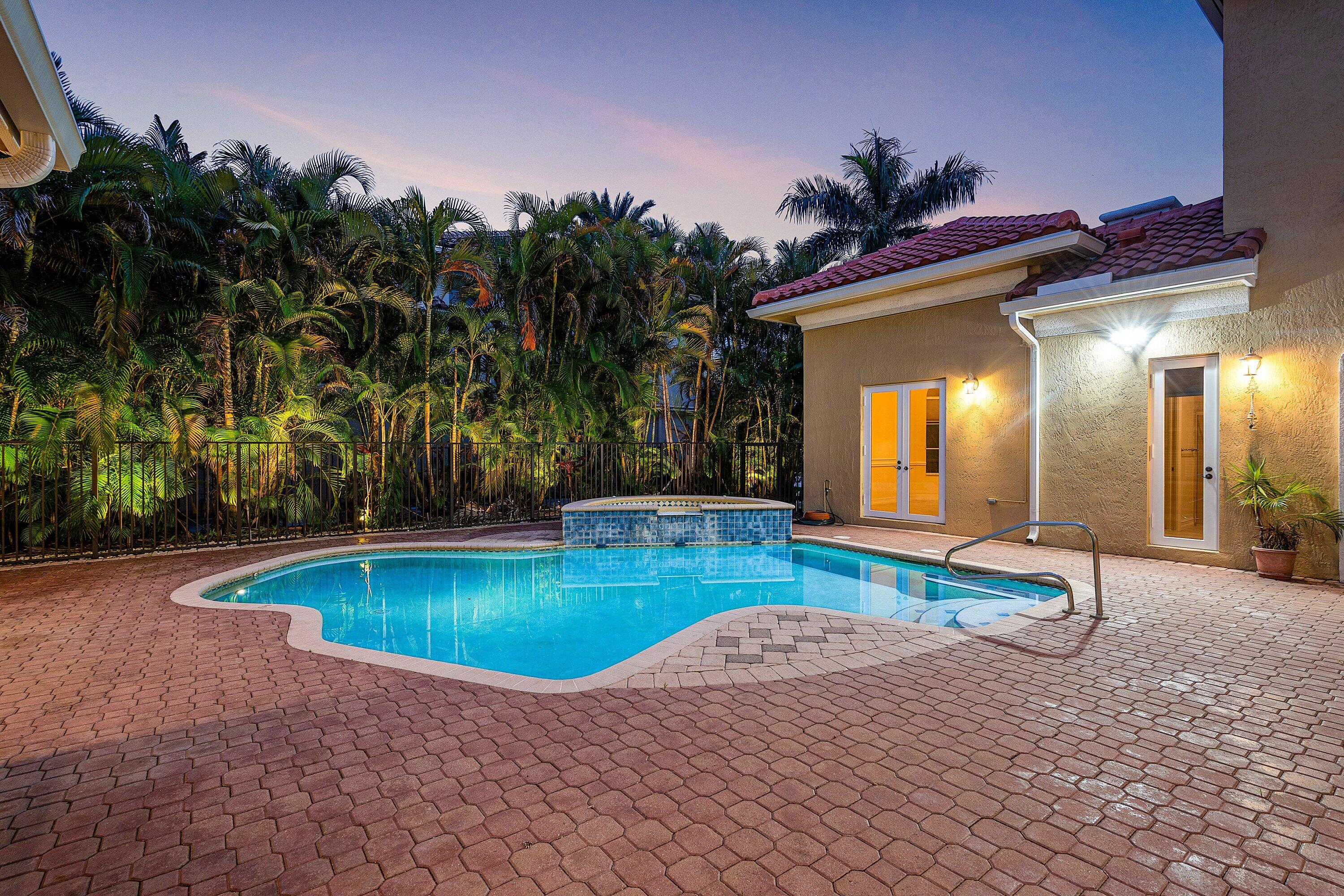 7077 Vía Mediterrania Boca Raton, FL 33433 - Photo 8 of 74 067-7077ViaMediterrania-BocaRaton-FL-334