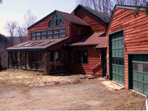 105 Sharhart Road Sharon, VT 05065 - Photo 1 of 5 Gallery Image 1