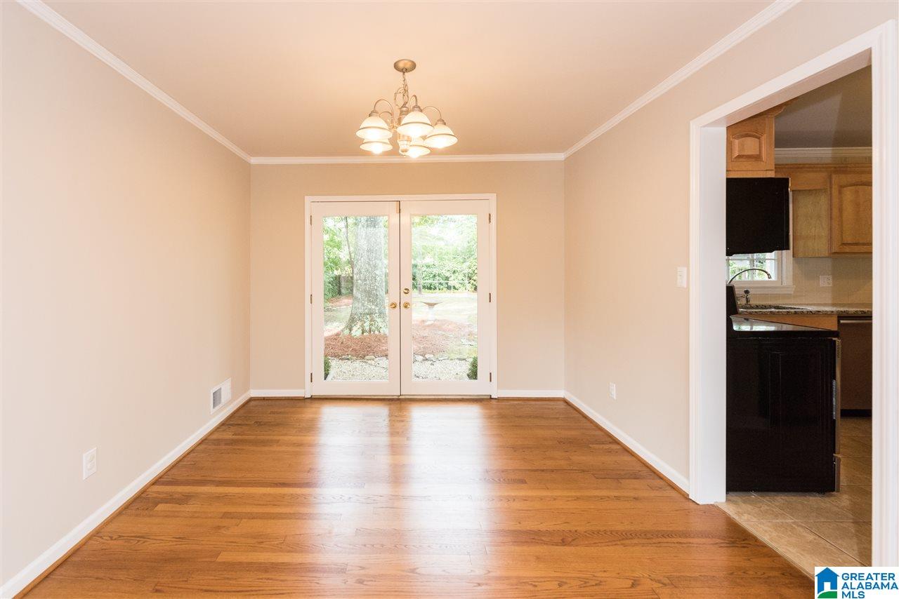 821 Woodvale Road Birmingham, AL 35222 - Photo 10 of 35