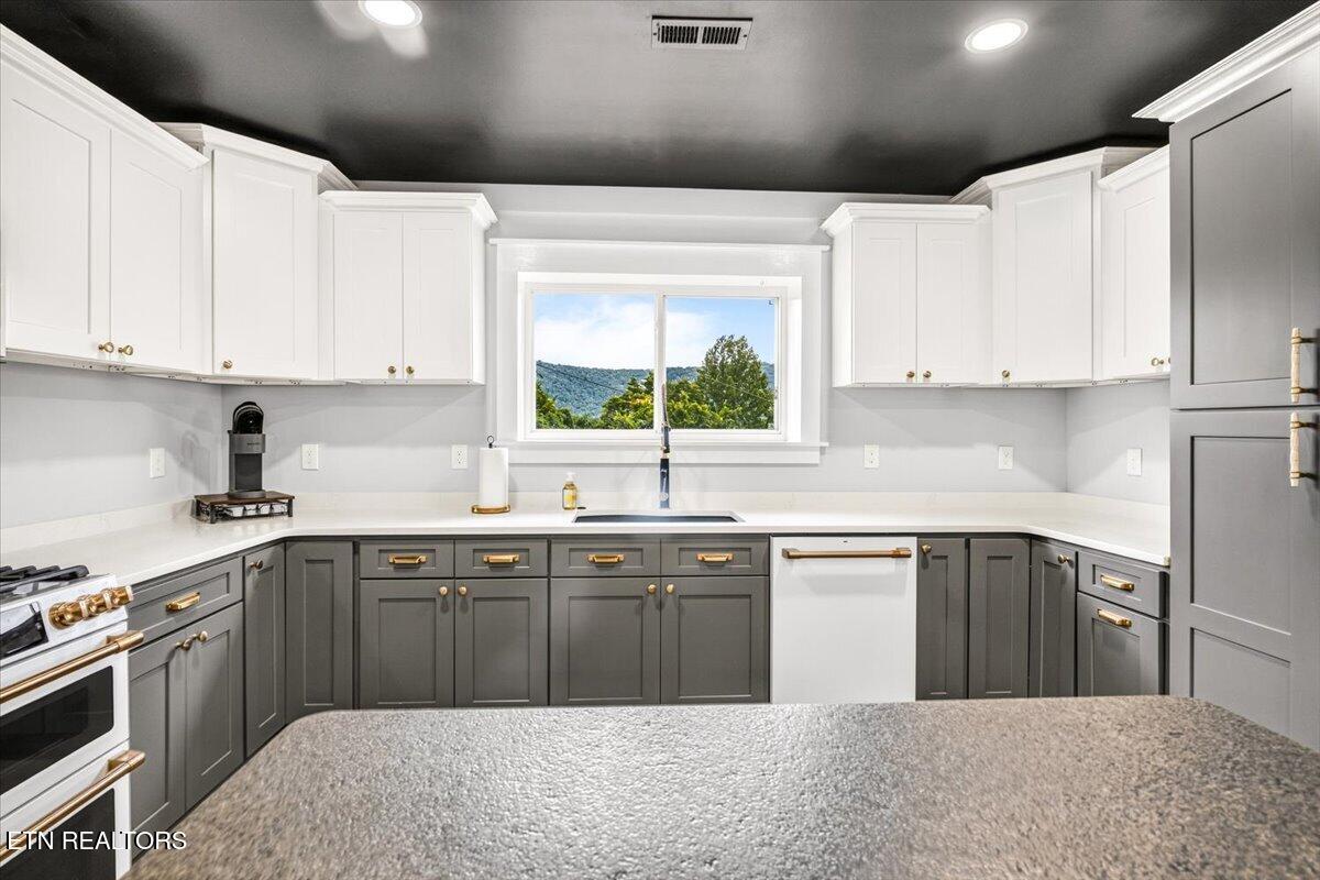 149 Island Ford Road Jacksboro, TN 37757 - Photo 15 of 60 15-149 Island Ford Rd