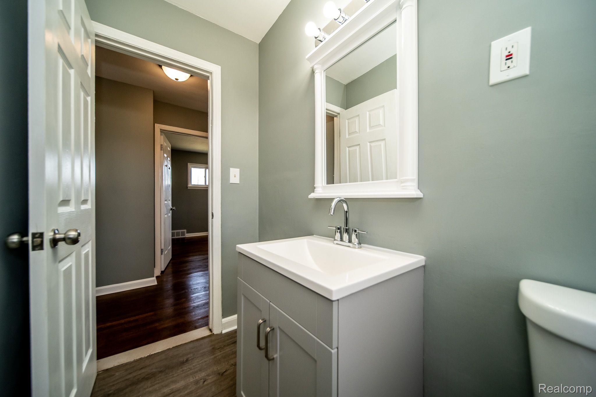 23781 Roxana Avenue Eastpointe, MI 48021 - Photo 39 of 61 Gallery Image 39
