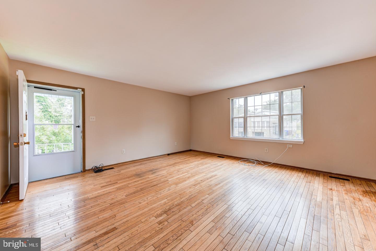 426 Valley Road Elkins Park, PA 19027 - Photo 12 of 28 Living Room