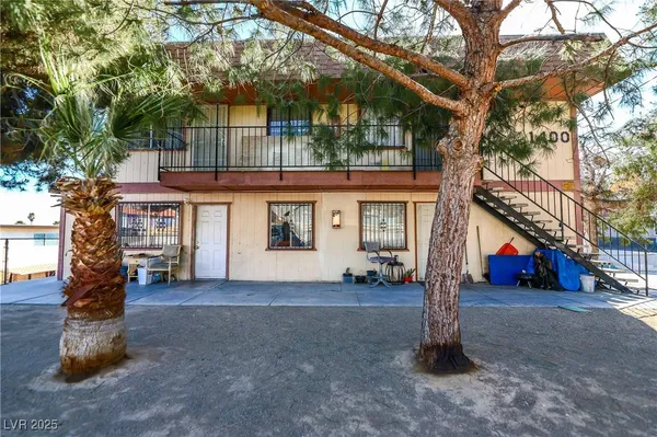 $1,000 | 1400 East Mesquite Avenue, Unit 2, Las Vegas, NV 89101