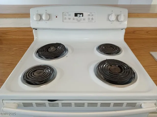 $1,100 | 1400 East Mesquite Avenue, Unit 2, Las Vegas, NV 89101