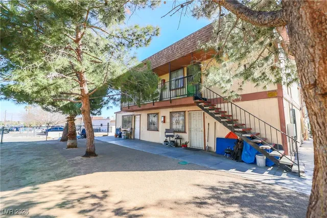 $1,100 | 1400 East Mesquite Avenue, Unit 2, Las Vegas, NV 89101