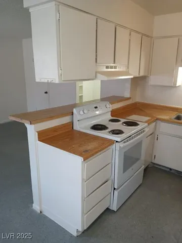 $1,100 | 1400 East Mesquite Avenue, Unit 2, Las Vegas, NV 89101