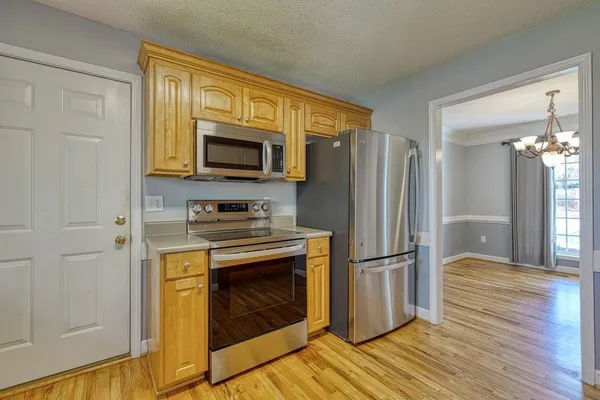 $329,900 | 860 Thackston Drive, Spartanburg, SC 29307