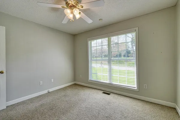 $329,900 | 860 Thackston Drive, Spartanburg, SC 29307