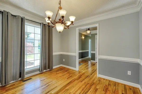 $329,900 | 860 Thackston Drive, Spartanburg, SC 29307