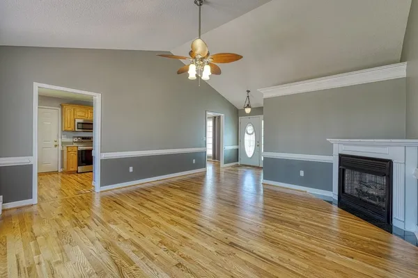 $329,900 | 860 Thackston Drive, Spartanburg, SC 29307