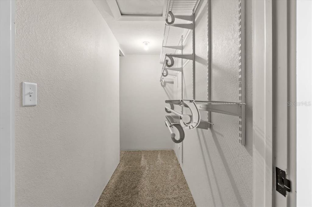 4805 Cooper Road Plant City, FL 33565 - Photo 16 of 45 a view of a very nice looking hallway