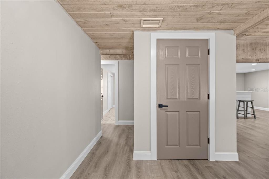 4805 Cooper Road Plant City, FL 33565 - Photo 45 of 45 wooden floor in a gallery