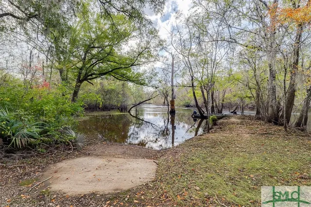 $299,000 | 444 Harvey Road, Bloomingdale, GA 31302