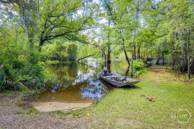 $299,000 | 444 Harvey Road, Bloomingdale, GA 31302