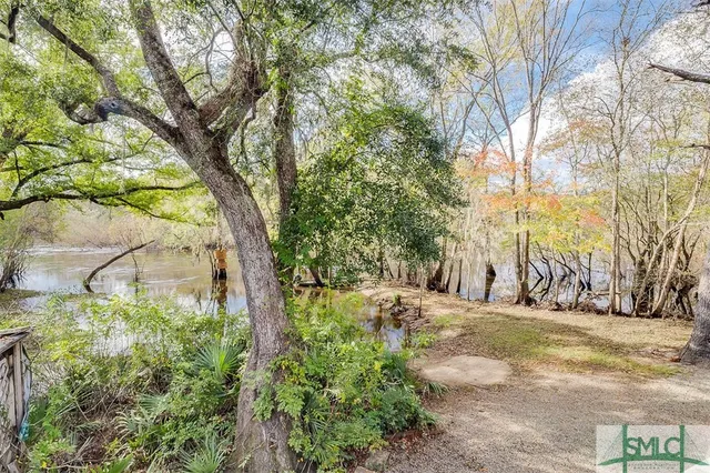 $299,000 | 444 Harvey Road, Bloomingdale, GA 31302