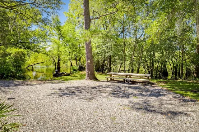 $299,000 | 444 Harvey Road, Bloomingdale, GA 31302