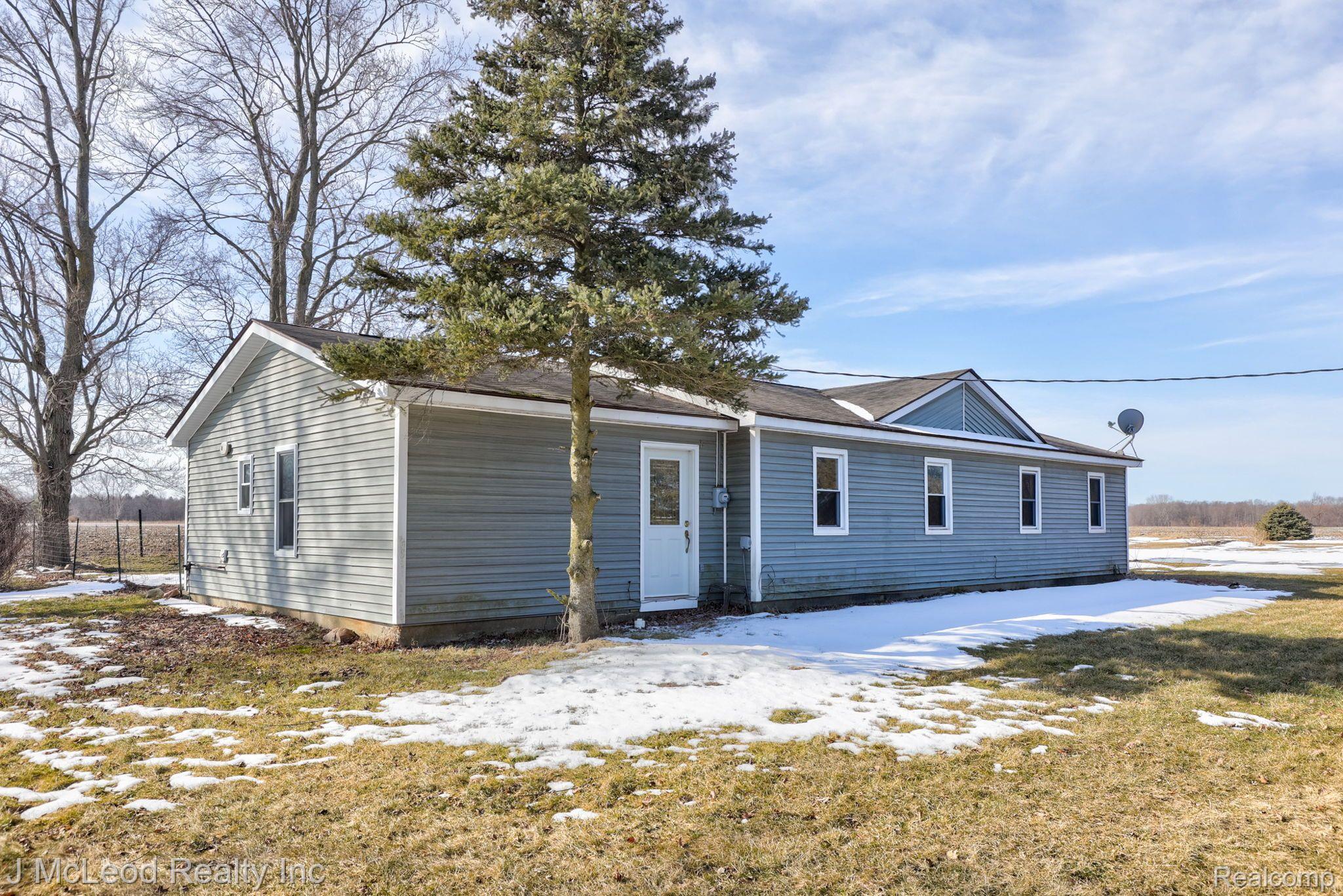 6005 Swaffer Road Millington, MI 48746 - Photo 2 of 34 Gallery Image 2