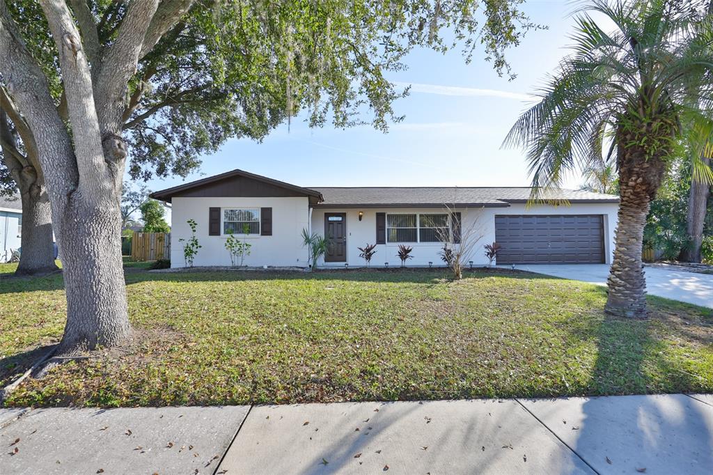 2973 Forest Circle Seffner, FL 33584 - Photo 2 of 45