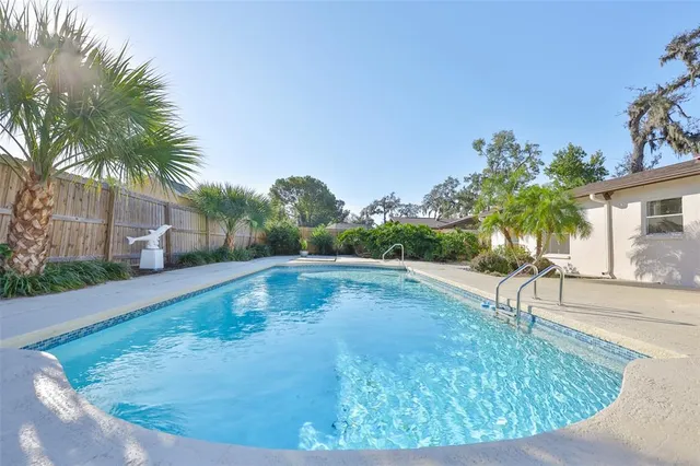 $365,000 | 2973 Forest Circle, Seffner, FL 33584