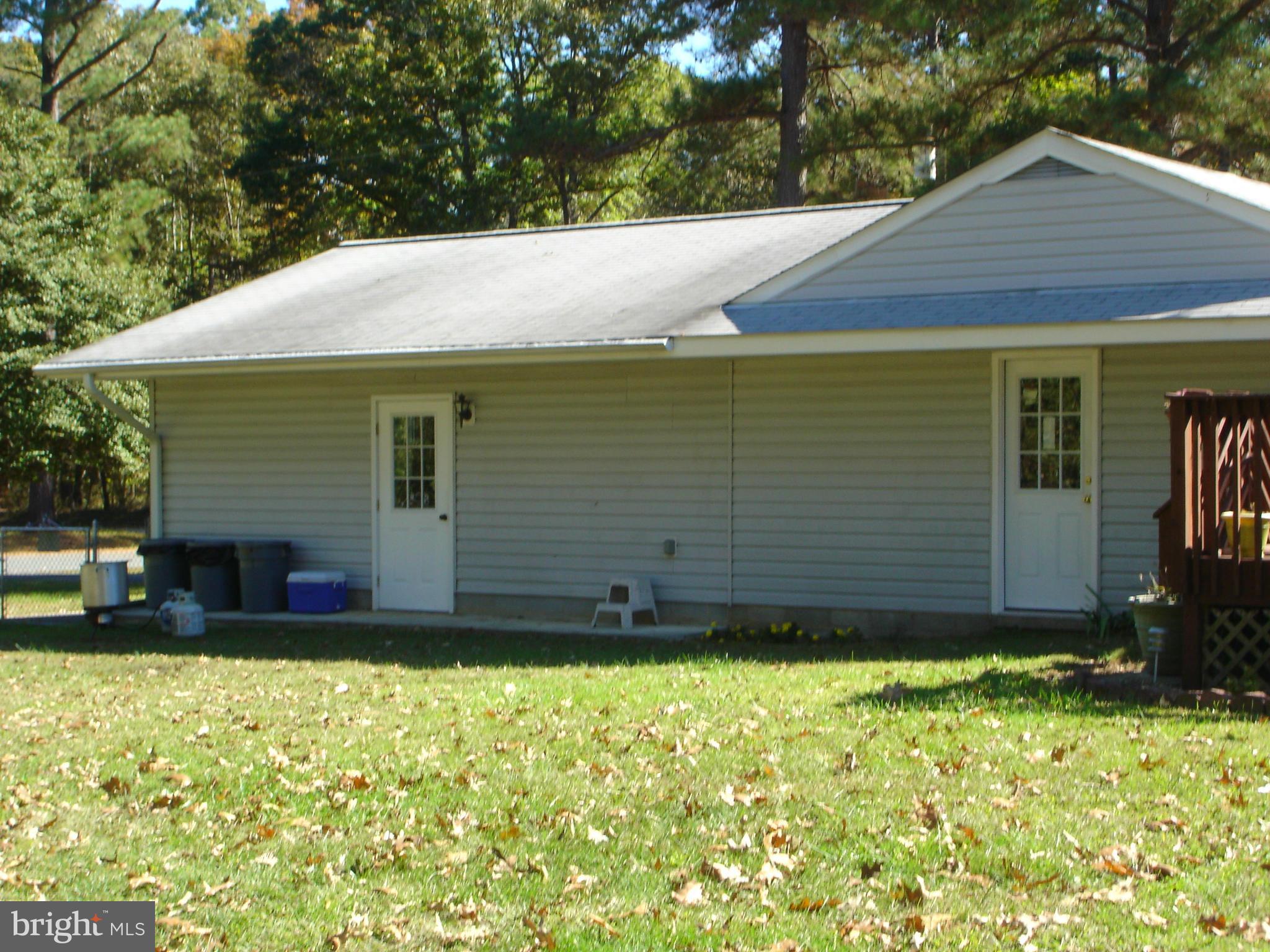 13221 Round Hill Road King George, VA 22485 - Photo 26 of 30 Exterior (Rear)