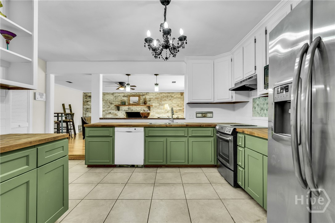 118 Cedar Grove Road Savannah, GA 31419 - Photo 12 of 31 Kitchen