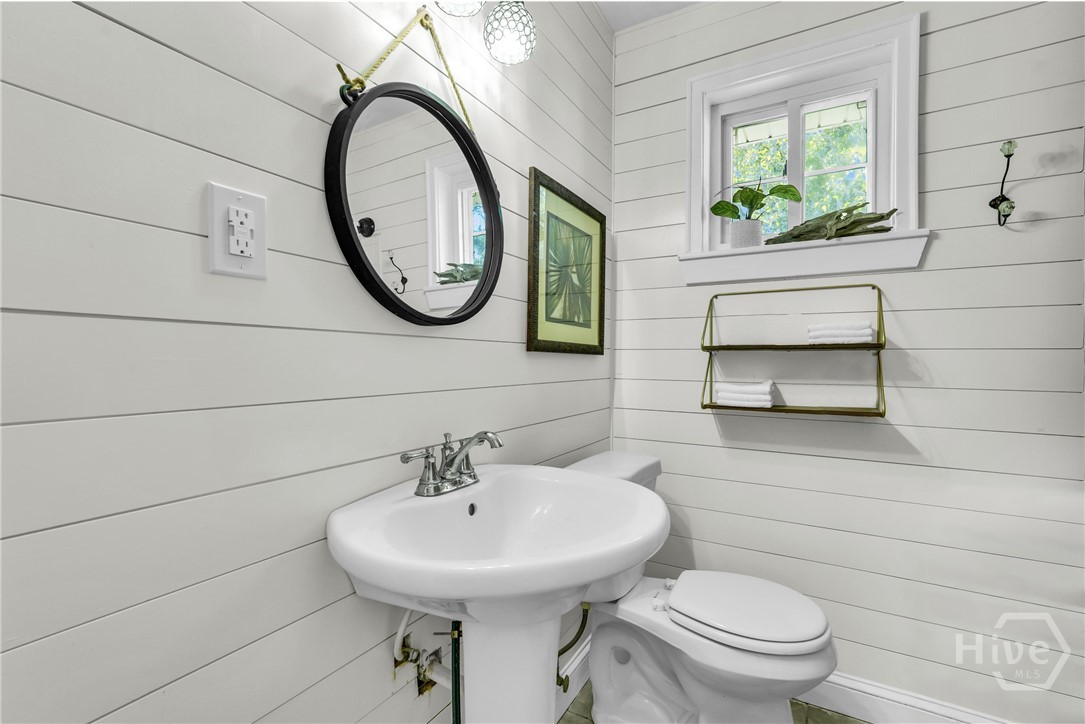 118 Cedar Grove Road Savannah, GA 31419 - Photo 20 of 31 Bathroom