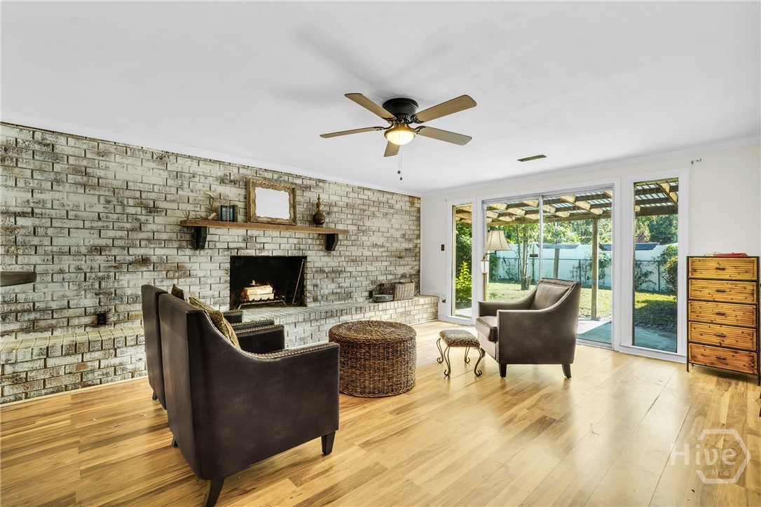 118 Cedar Grove Road Savannah, GA 31419 - Photo 6 of 31 Living room