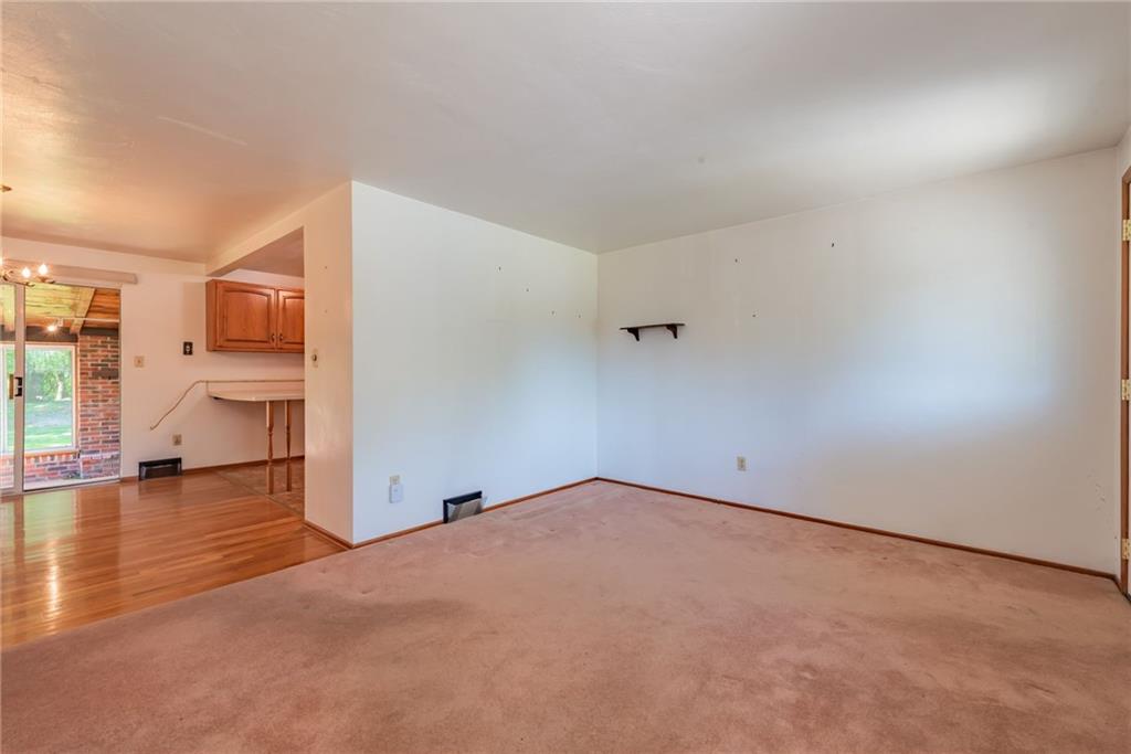 720 Pettigrew Road North Huntingdon, PA 15642 - Photo 4 of 24 Gallery Image 4