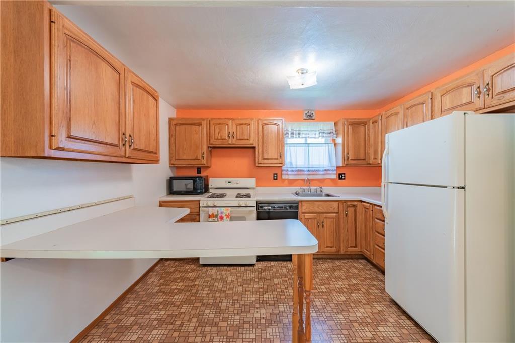 720 Pettigrew Road North Huntingdon, PA 15642 - Photo 8 of 24 Gallery Image 8